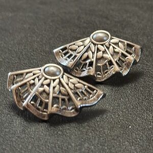 Avon Silver-Tone Fan Shape Clip On Vintage Earrings